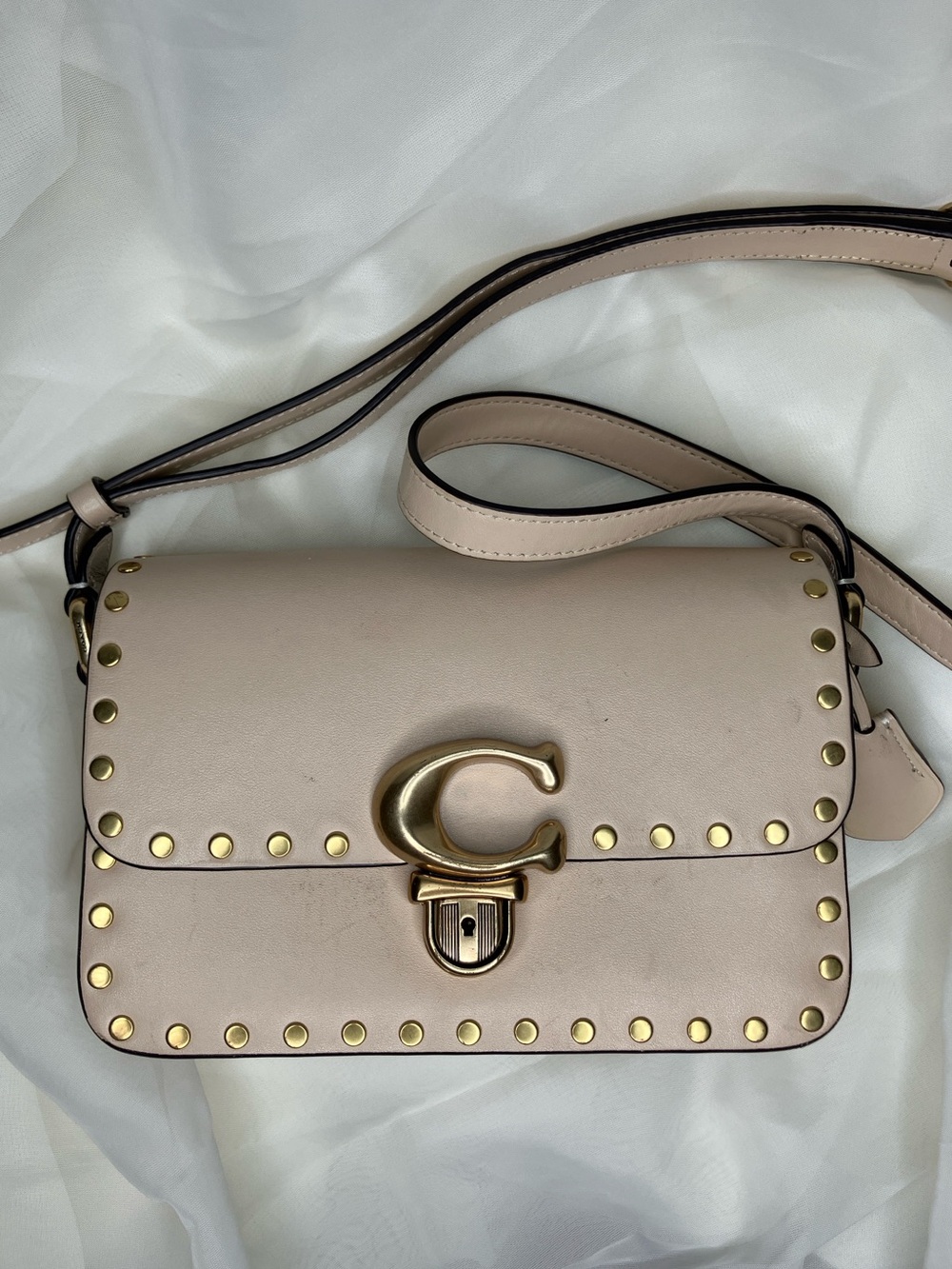 Studio Bag 19 with Rivets